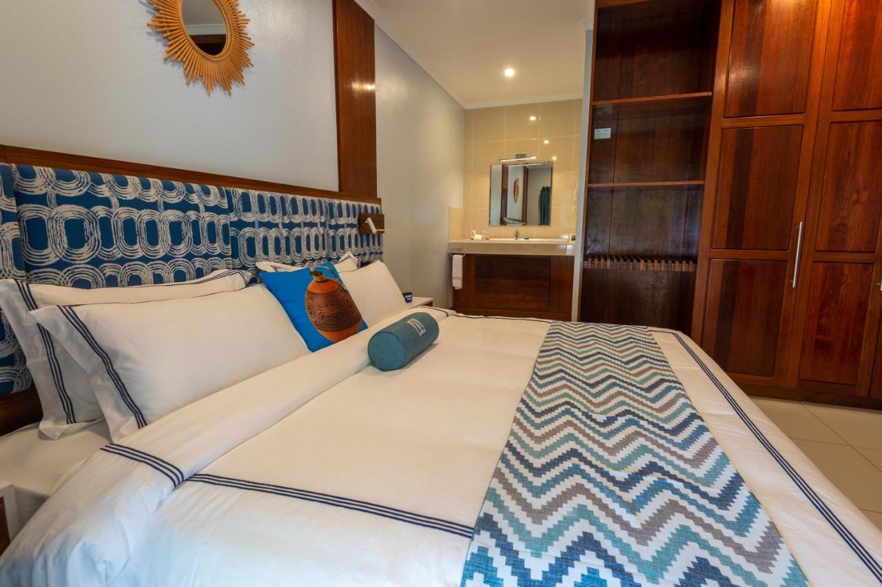 Alotau International Otel Dış mekan fotoğraf